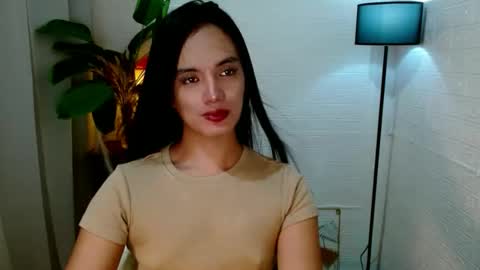 Snapshot of girlwhobelieveinmagic chatting on 15, 12, 2024 Callmenor online show from 15, 12, 2024