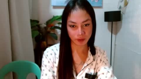 Snapshot of girlwhobelieveinmagic chatting on 7, 1, 2025 Callmenor online show from 7, 1, 2025