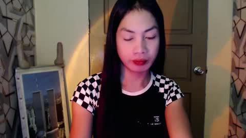 Snapshot of girlwhobelieveinmagic chatting on 15, 1, 2025 Callmenor online show from 15, 1, 2025