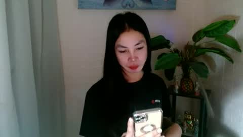 Snapshot of girlwhobelieveinmagic chatting on 2, 3, 2025 Callmenor online show from 2, 3, 2025