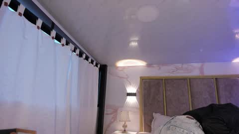     online show from 27, 11, 2025