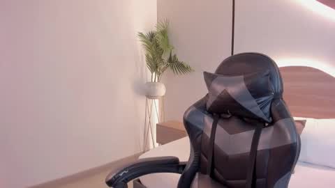 giselle_anelise online show from 22, 3, 2026