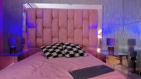 giselle_louise online show from 14, 1, 2026