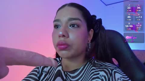 Snapshot of giselle_upp chatting on 6, 11, 2025 Giselle online show from 6, 11, 2025