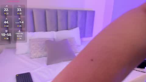 Snapshot of gisselle_palmer chatting on 20, 12, 2024 online show from 20, 12, 2024