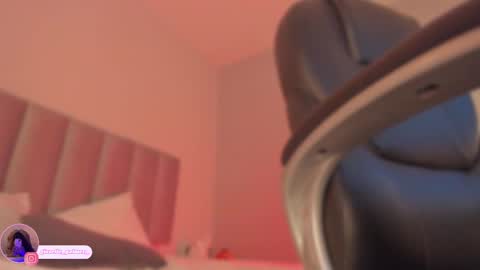 Snapshot of gisselle_palmer chatting on 24, 2, 2025 online show from 24, 2, 2025