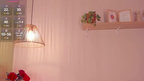 Snapshot of gisselle_palmer chatting on 5, 10, 2025 online show from 5, 10, 2025