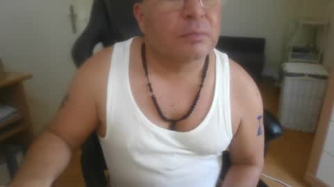 Snapshot of giulio203 chatting on 28, 6, 2026 giulio203 online show from 28, 6, 2026