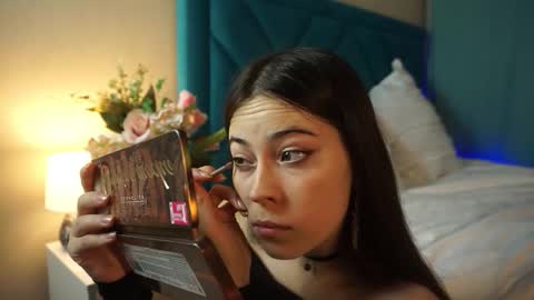 Agness online show from 2, 12, 2025