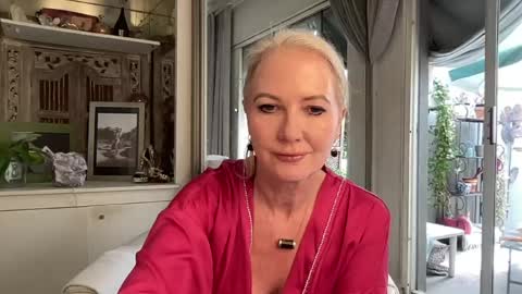 Snapshot of gl1tter_barbie chatting on 19, 4, 2026 Gl1tter Barbie online show from 19, 4, 2026