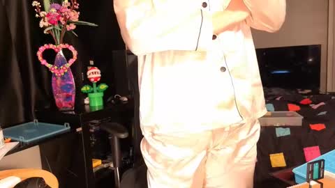 glaceon9 online show from 8, 3, 2025