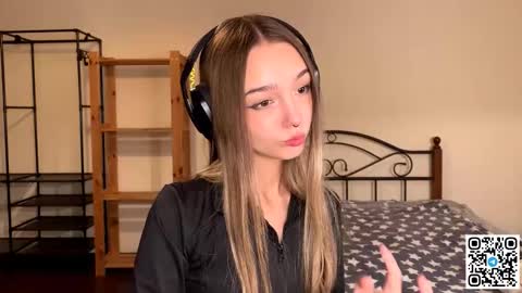 Snapshot of glennbloebaum chatting on 21, 11, 2025 Catalina online show from 21, 11, 2025