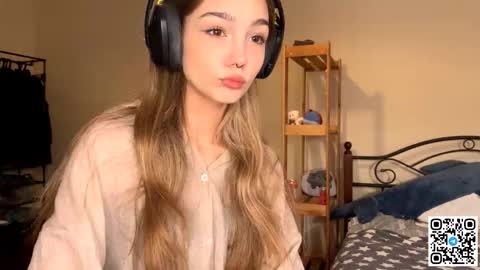 Snapshot of glennbloebaum chatting on 29, 11, 2025 Catalina online show from 29, 11, 2025