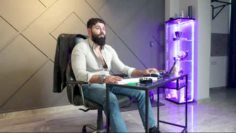 Snapshot of glennmasters chatting on 15, 12, 2024 Matthew .. for short call me Matt online show from 15, 12, 2024