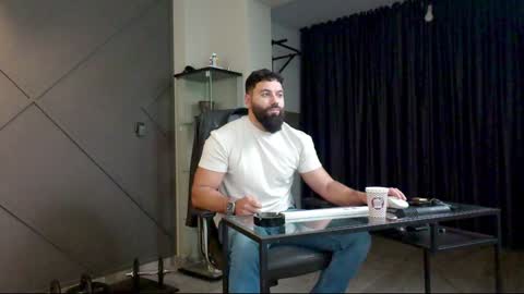 Snapshot of glennmasters chatting on 20, 12, 2024 Matthew .. for short call me Matt online show from 20, 12, 2024