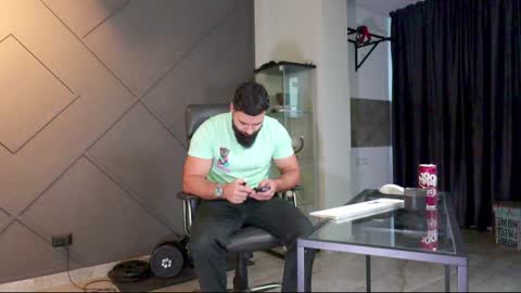 Snapshot of glennmasters chatting on 16, 1, 2025 Matthew .. for short call me Matt online show from 16, 1, 2025