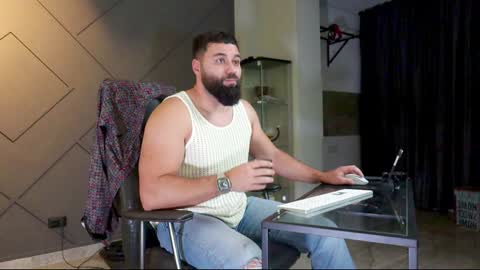 Snapshot of glennmasters chatting on 17, 1, 2025 Matthew .. for short call me Matt online show from 17, 1, 2025