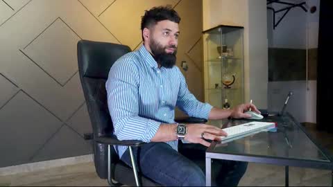 Snapshot of glennmasters chatting on 22, 2, 2025 Matthew .. for short call me Matt online show from 22, 2, 2025