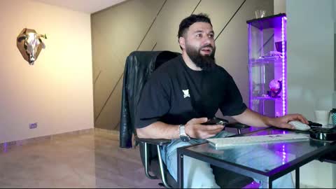 Snapshot of glennmasters chatting on 12, 3, 2025 Matthew .. for short call me Matt online show from 12, 3, 2025