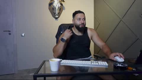 Snapshot of glennmasters chatting on 10, 9, 2025 Matthew .. for short call me Matt online show from 10, 9, 2025