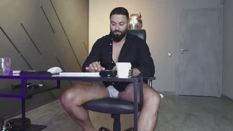 Snapshot of glennmasters chatting on 29, 9, 2025 Matthew .. for short call me Matt online show from 29, 9, 2025