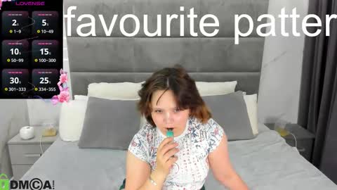 Snapshot of glimmer_goddesss chatting on 21, 9, 2025 glimmer_goddesss online show from 21, 9, 2025