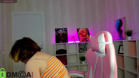 glimmer_goddesss online show from 21, 11, 2025