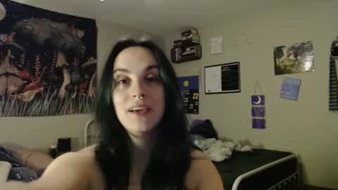 Snapshot of glitterspace chatting on 6, 1, 2026 anna online show from 6, 1, 2026