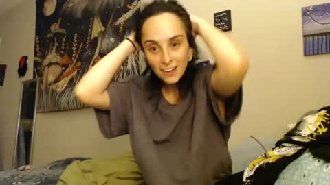 Snapshot of glitterspace chatting on 13, 6, 2026 anna online show from 13, 6, 2026