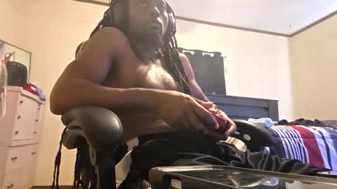 Snapshot of glomightyj chatting on 12, 5, 2026 glomightyj online show from 12, 5, 2026