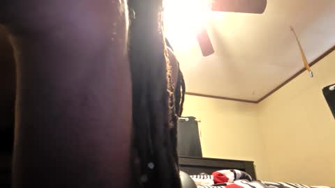 Snapshot of glomightyj chatting on 3, 6, 2026 glomightyj online show from 3, 6, 2026