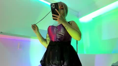 Mimi online show from 12, 2, 2025