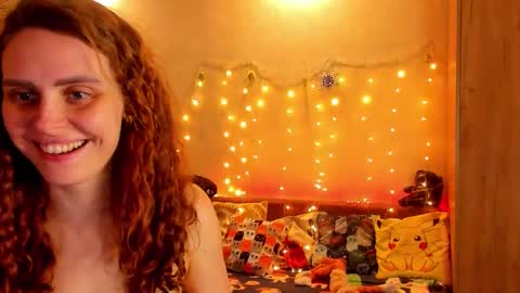 Snapshot of gloria_wood chatting on 3, 1, 2025 Gloria Wood online show from 3, 1, 2025