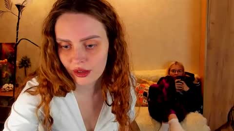 Snapshot of gloria_wood chatting on 11, 3, 2025 Gloria Wood online show from 11, 3, 2025