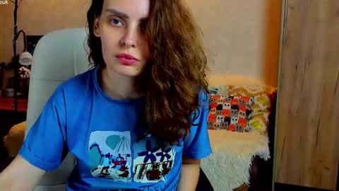Snapshot of gloria_wood chatting on 10, 10, 2025 Gloria Wood online show from 10, 10, 2025