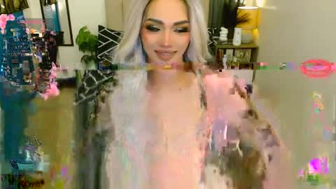 Snapshot of glorious_kim chatting on 1, 6, 2026 Kim - DONT FORGET TO FOLLOW AND GIME THUMBS UP online show from 1, 6, 2026
