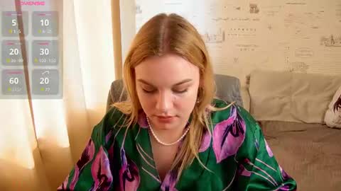 Snapshot of glow_margo chatting on 7, 7, 2026 Margo online show from 7, 7, 2026
