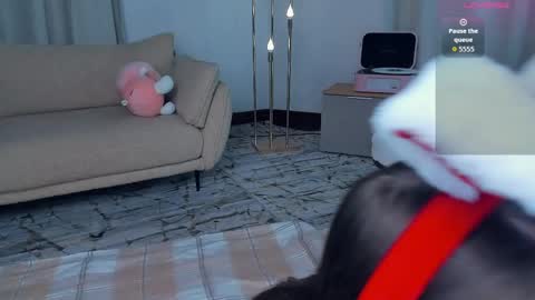 Ann Eliz and Gigi online show from 5, 4, 2026