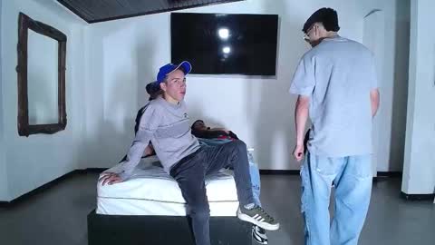 THOMAS AND DAMIAND online show from 19, 10, 2025