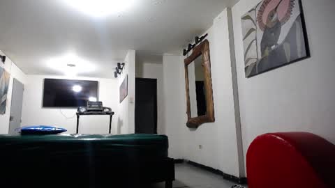 THOMAS AND DAMIAND online show from 19, 7, 2026