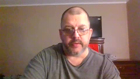 Snapshot of gobey33 chatting on 19, 4, 2026 IDKIDCIDGAF online show from 19, 4, 2026