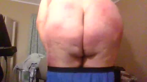 Snapshot of gobey33 chatting on 21, 4, 2026 IDKIDCIDGAF online show from 21, 4, 2026