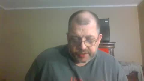 Snapshot of gobey33 chatting on 25, 4, 2026 IDKIDCIDGAF online show from 25, 4, 2026