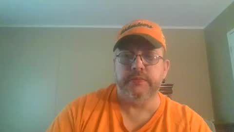 Snapshot of gobey33 chatting on 25, 4, 2026 IDKIDCIDGAF online show from 25, 4, 2026