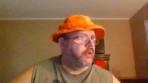 Snapshot of gobey33 chatting on 20, 5, 2026 IDKIDCIDGAF online show from 20, 5, 2026