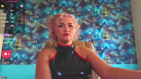 Snapshot of goddess_isabella11 chatting on 10, 9, 2025 Mrs. Isabella online show from 10, 9, 2025