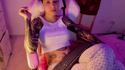 vee online show from 17, 4, 2026