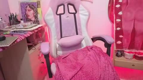 Snapshot of goddess_vee_ chatting on 15, 7, 2026 vee online show from 15, 7, 2026