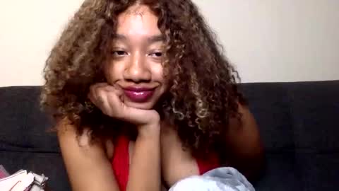 Goddess Daisy Sky online show from 7, 1, 2025