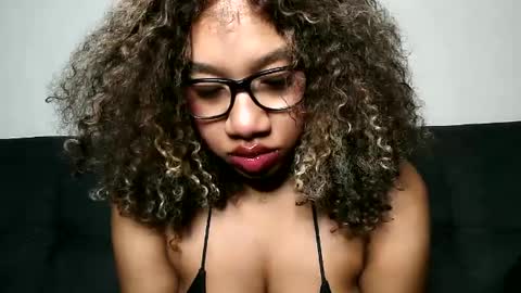 Goddess Daisy Sky online show from 10, 1, 2025